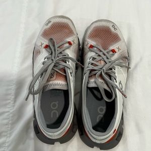 On Cloud sneakers. Worn 5 times